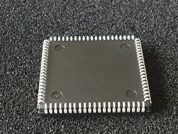 【電子部品】V25CPU　NEC D70320L-8 未使用　1個_画像3