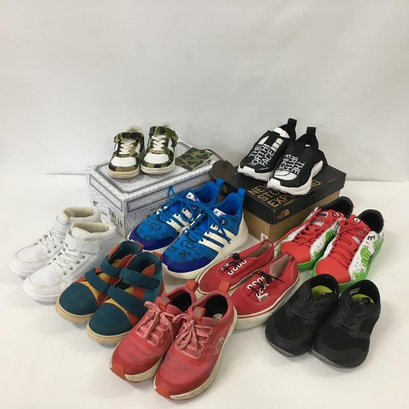 TEI【現状渡し品】 キッズスニーカーまとめ売り 9点セット THE NORTH FACE APE VANS ADIDAS UGG 〈166-231102-YO-19-TEI〉_画像1