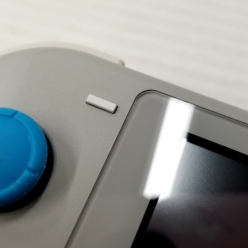 IZU【中古品】 Nintendo Switch Lite ニンテンドースイッチライト 本体 ザシアン・ザマゼンタ 〈034-231121-AS-04-IZU〉_画像6