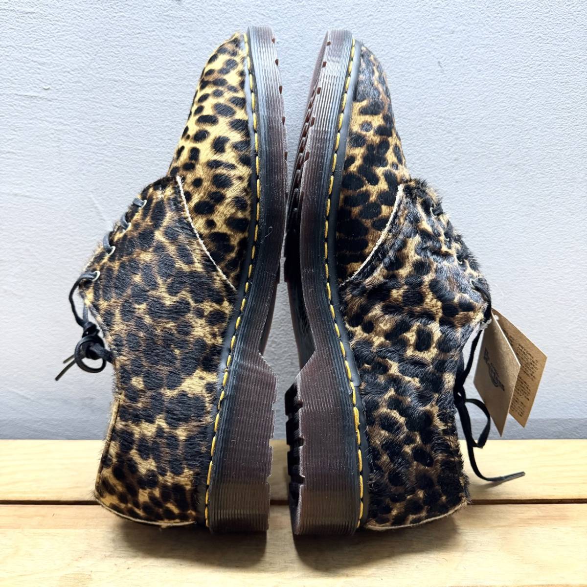 極美品 タグ付 箱有 Dr.Martens ドクターマーチン 27727348 SMITHS スミス レザーシューズ MICRO LEOPARD HAIR ON ヒョウ柄 レオパード_画像6