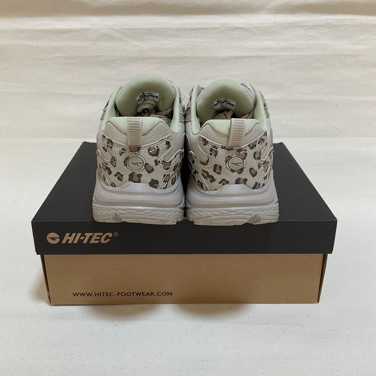 HI-TEC】EASTEND EXCLUSIVE PACK ハイテック スニーカー サイズ HI-TEC】EASTEND EXCLUSIVE PACK ハイテック スニーカー サイズ