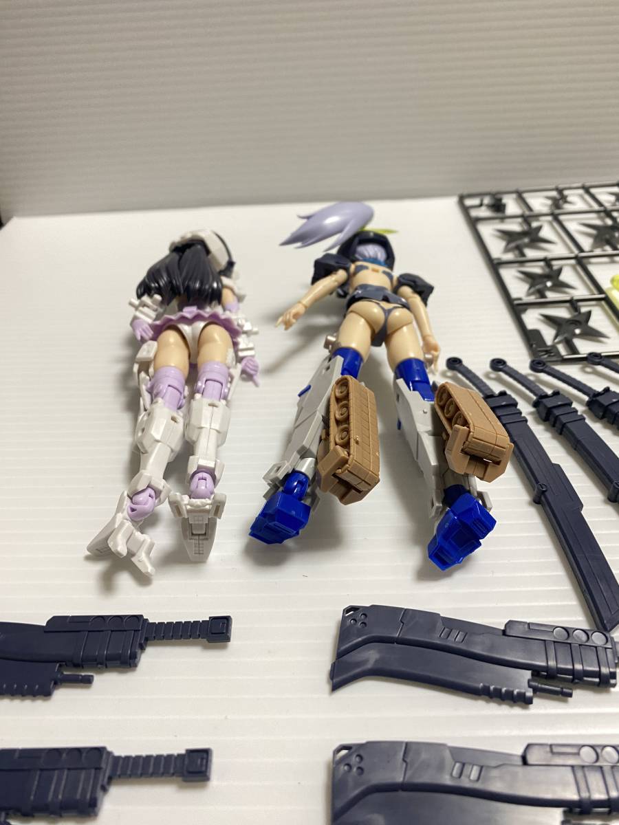 フレームアームズ・ガール 迅雷 Indigo Ver.　アーキテクト Off White Ver.　　　コトブキヤ プラモデル ジャンク　_画像4