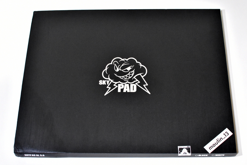 SkyPAD Shiny Sora Limited Edition ガラス製マウスパッド 999枚 SkyPAD Shiny Sora Limited Edition ガラス製マウスパッド 999枚