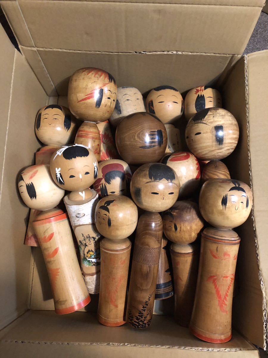 【送料無料】こけし 伝統こけし 郷土玩具 レトロ 大量セット　16体　民芸品 伝統工芸 インテリア　置物　時代物　木製　人形