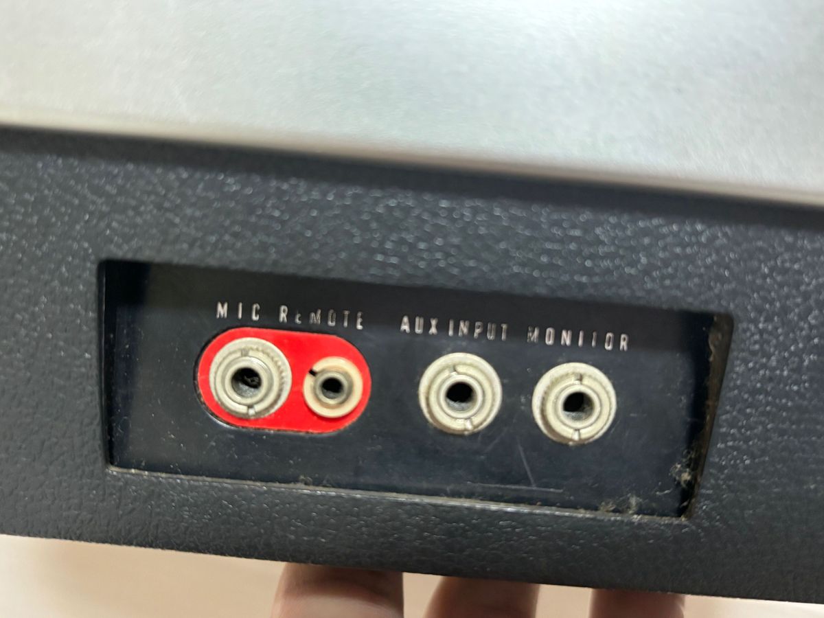 昭和レトロ ソニー・ソリッドステート テープレコーダーTC-222 ジャンク品
