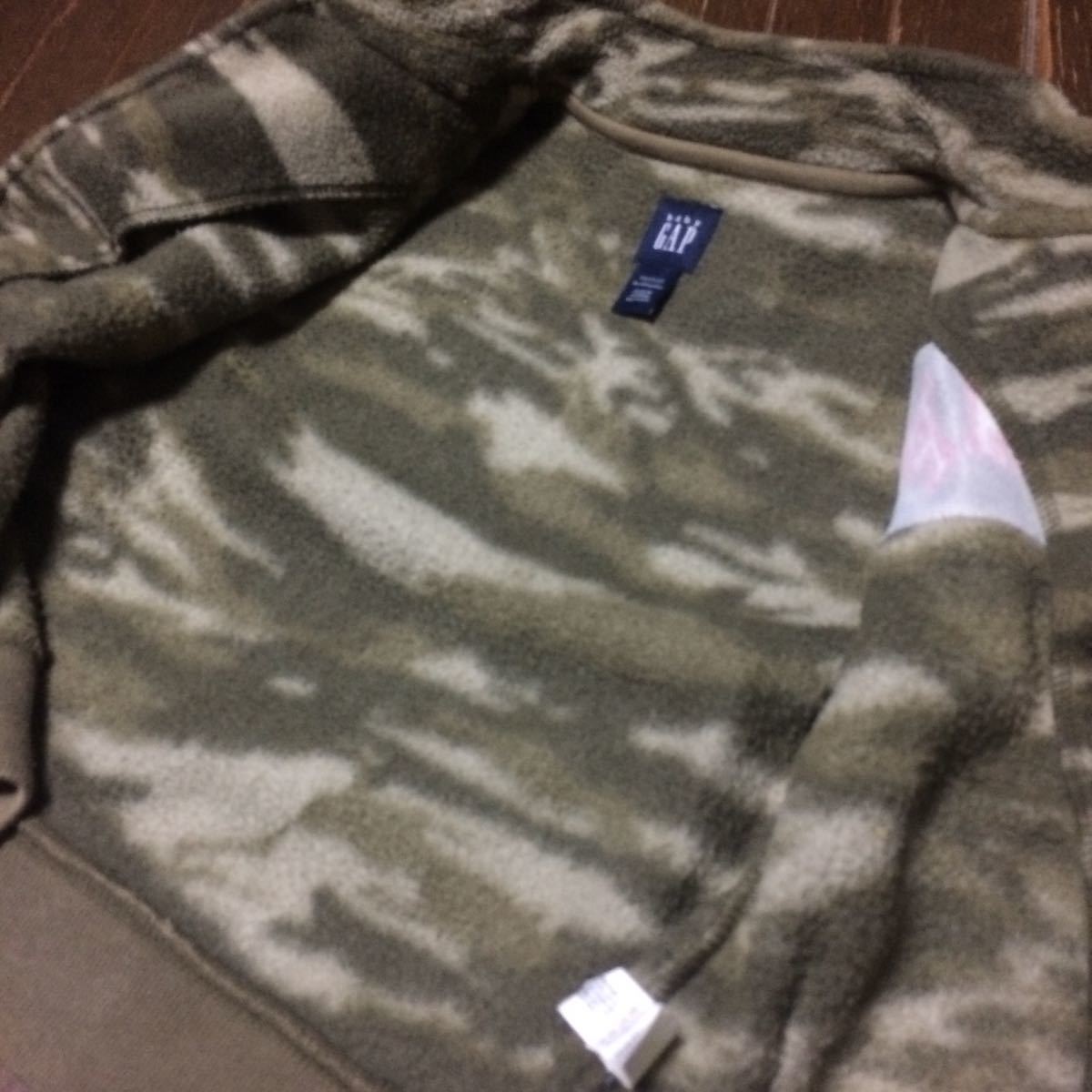 GAP fleece jacket jumper 18-24 size camouflage -ju Gap mo Como ko Kids camouflage pattern 80-100 size rank ..