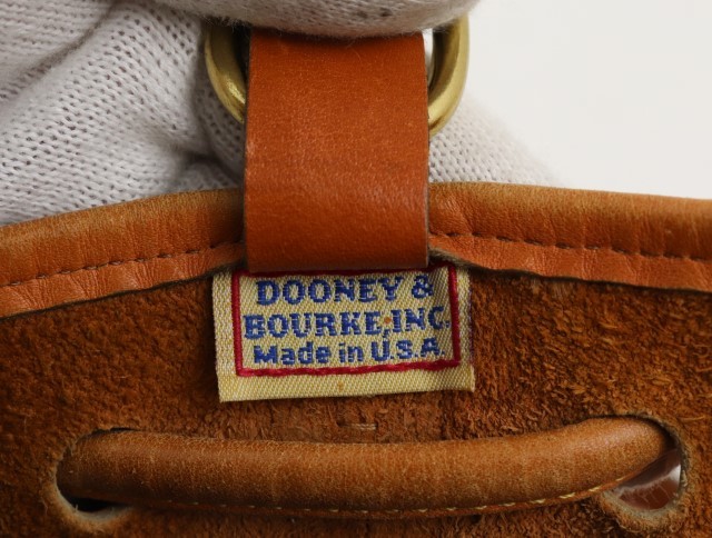 p126 ドゥーニー＆バーク ショルダーバッグ DOONEY＆BOURKE レザー製 ブラウン 巾着型_画像3