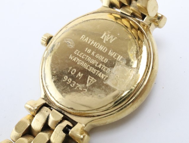 2311-563 レイモンドウィル 18KGP クオーツ腕時計 黒文字盤 日付 装飾_画像6