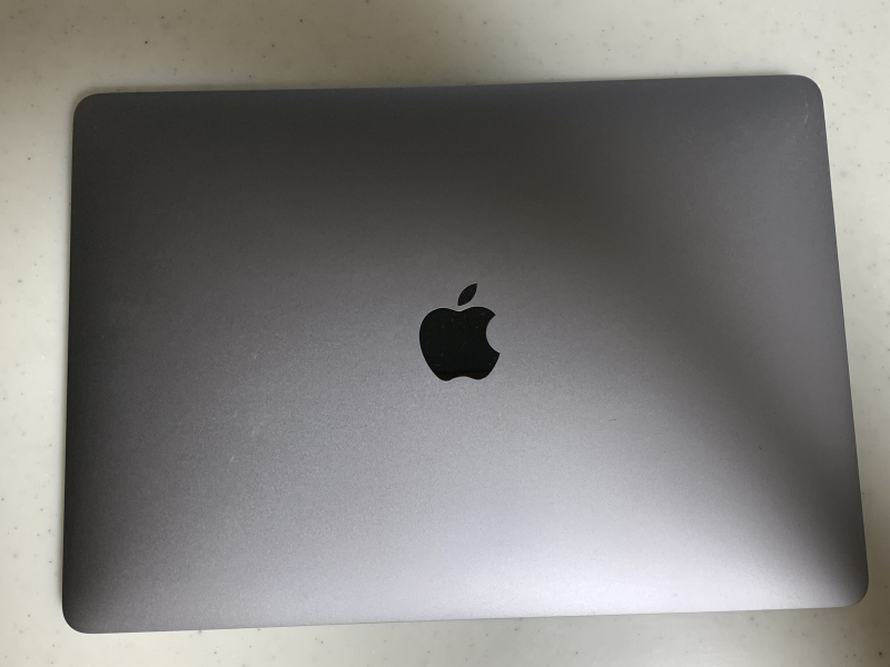 ジャンク Apple MacBook Pro Retina A2338 2020 モデル M1/13.3インチ_画像3