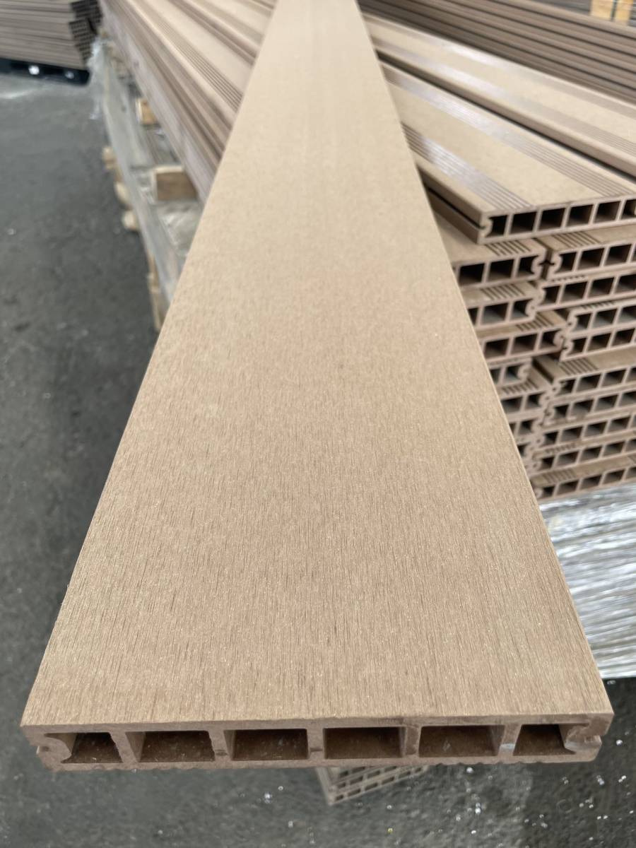 ウッドデッキ 床板材 樹脂製 ウッドデッキ　人工木 DIY ブラウン 単品１枚最大 3900mm×180ｍｍ×30mm 引き取り大歓迎5_画像7