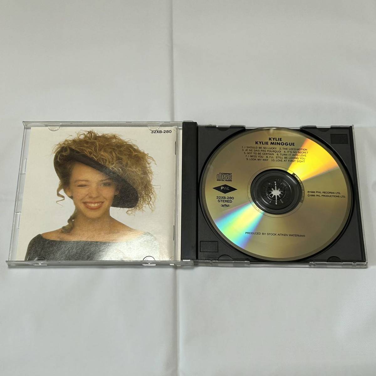 ●O499●CD KYLIE MINOGUE カイリー・ミノーグ ラッキーラブ ストック・エイトケン・ウォーターマン 32XB-280_画像4