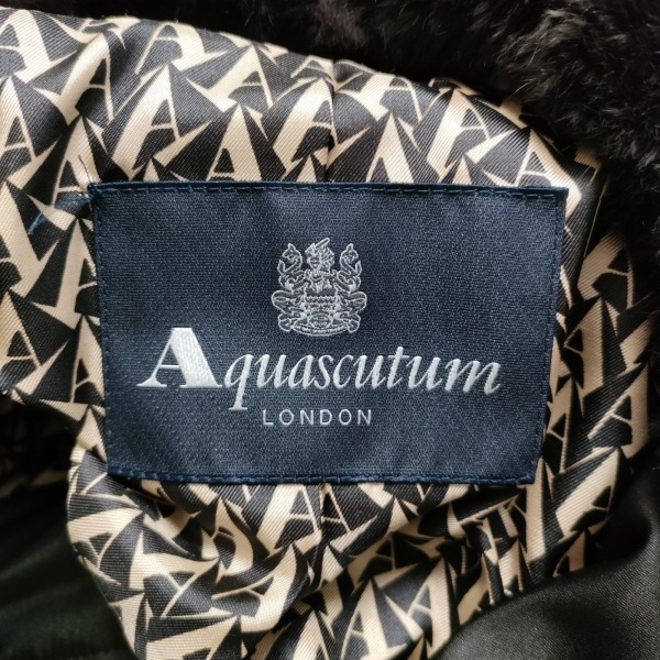 アクアスキュータム Aquascutum ダウンコート - ダークブラウン レディース 長袖/ラビット(ラパン)/ファー取り外し可/冬 コート_画像3