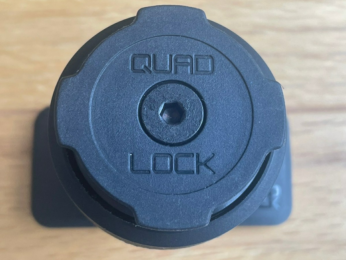 QUADLOCK クワッドロック ダッシュボード/コンソールカーマウント　中古　正規品_画像2