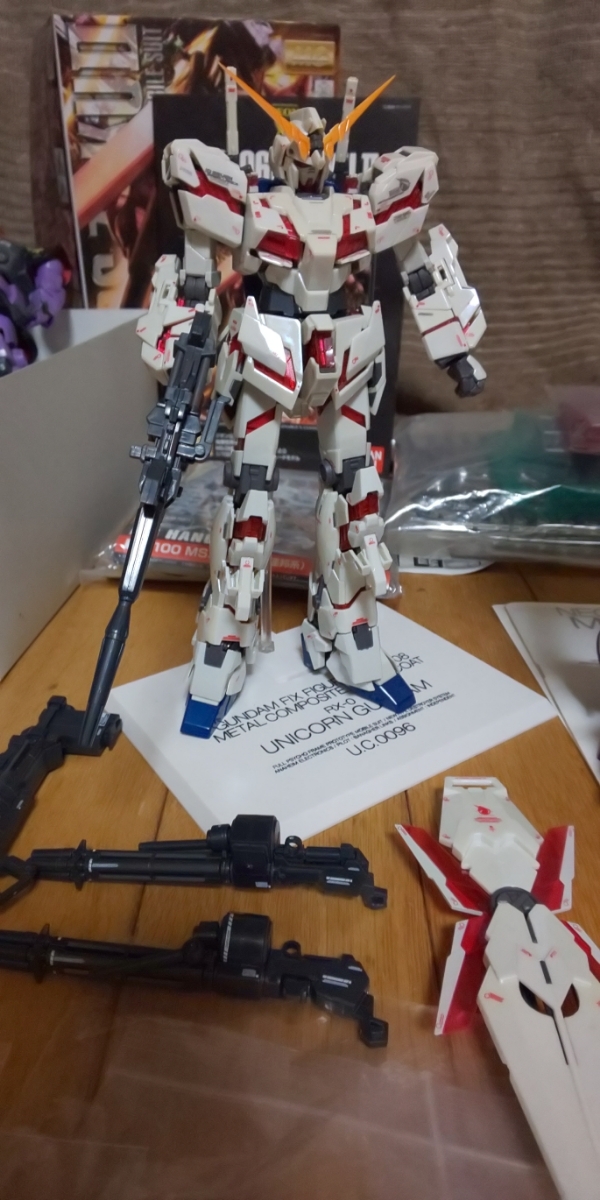 Gundam Sotheby獨角獸等等！垃圾處理！ 原文:ガンダム サザビー ユニコーンなどセット！ジャンク扱い！