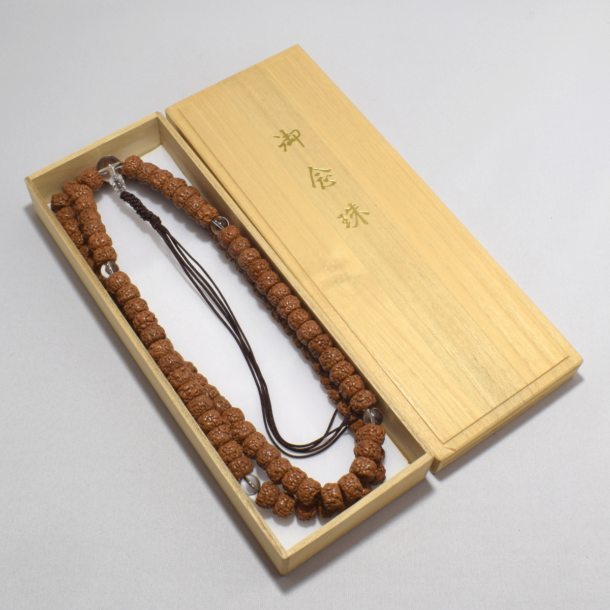 お念珠 金剛菩提樹 南瓜形 水晶仕立 四本組紐 桐箱入り 念珠 お念珠 金剛菩提樹 南瓜形 水晶仕立 四本組紐 桐箱入り 念珠