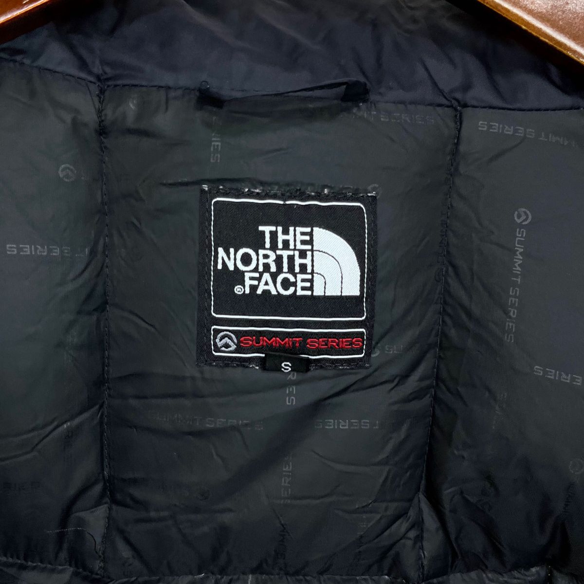 人気希少 ノースフェイス ローツェ ダウンジャケット 800フィル メンズS THE NORTH FACE サミットシリーズ