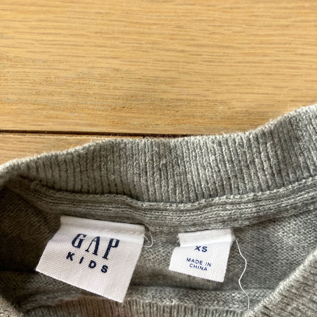 GAP　キッズ　ミッキー　フード付長袖　セーター　くま　2枚セット　xs