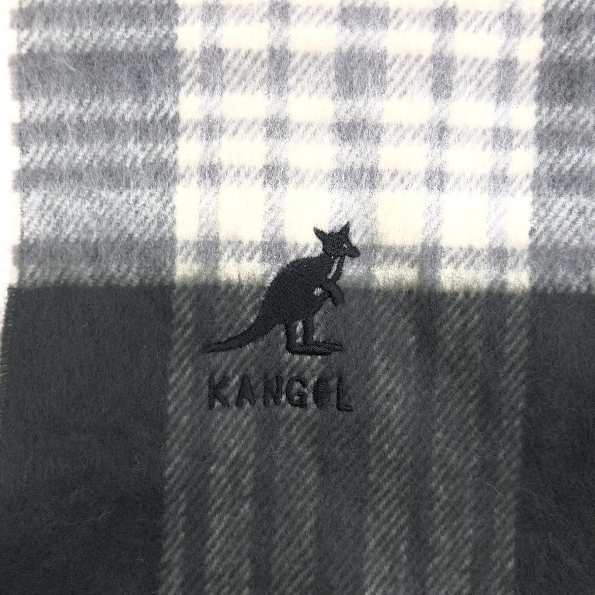 KANGOL カンゴール ロゴ刺繍 タータンチェック ニット マフラー グレー系 日本製 ストール ユニセックス メンズ レディース_画像2