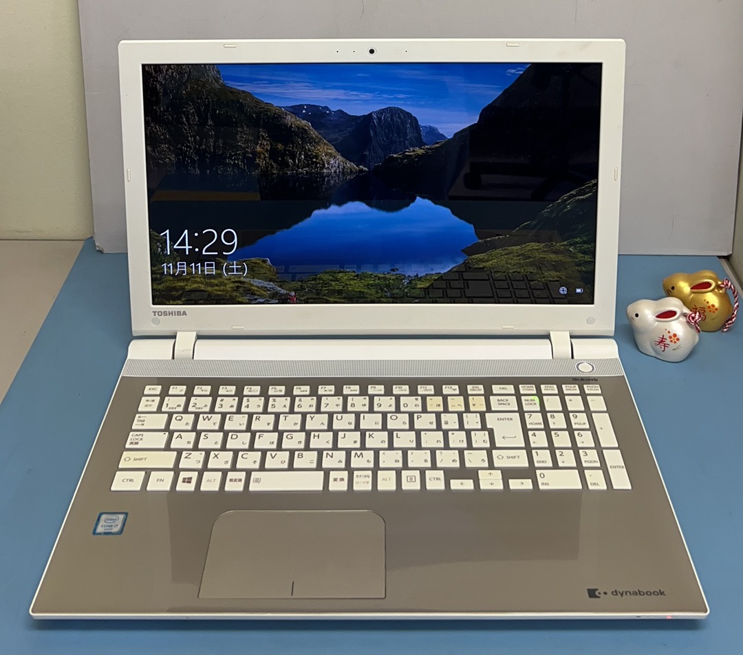 中古ノートパソコン★Windows10★toshiba Core i7-6500U/@2.59GHz/8GB/SSD 128GB/15インチ以上★_画像1