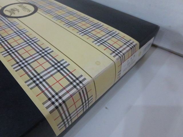 Burberry [バーバリー] ひざ掛け [FGC 5005581 /BB001 /BE] 65×120cm ウール100% ノバチェック バーバリーチェック 服飾 /中古美品 V13.0_外箱ダメージ状態