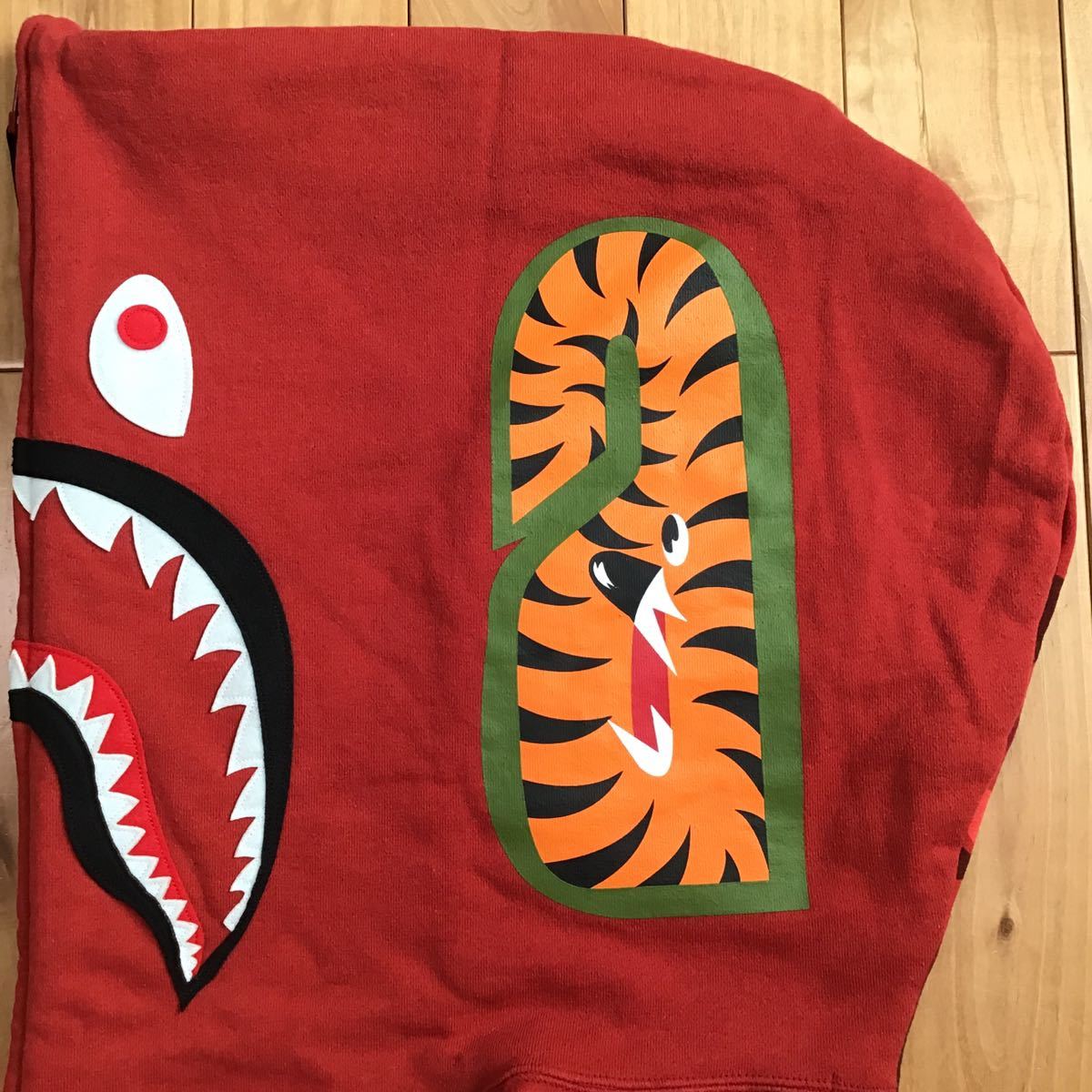 Giant shark full zip hoodie Lサイズ a bathing ape BAPE Red camo シャーク パーカー エイプ ベイプ アベイシングエイプ 迷彩 z3_画像6