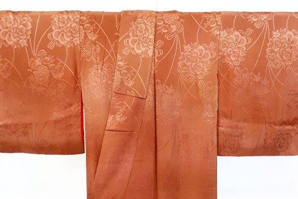 【着物フィ】アンティーク 色留袖 明るいブラウン　薔薇　橘　梅　身丈149cm 刺繍の一ツ紋 袷 大正ロマン kimono 仕立上がり 14886_画像6