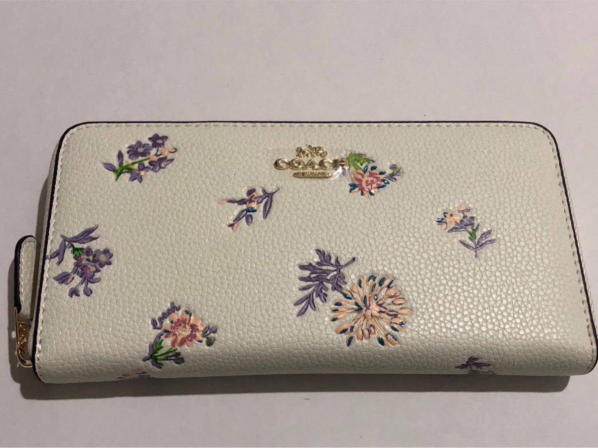 COACH コーチ　ホワイト　長財布　花柄　新品未使用　F69832_画像2