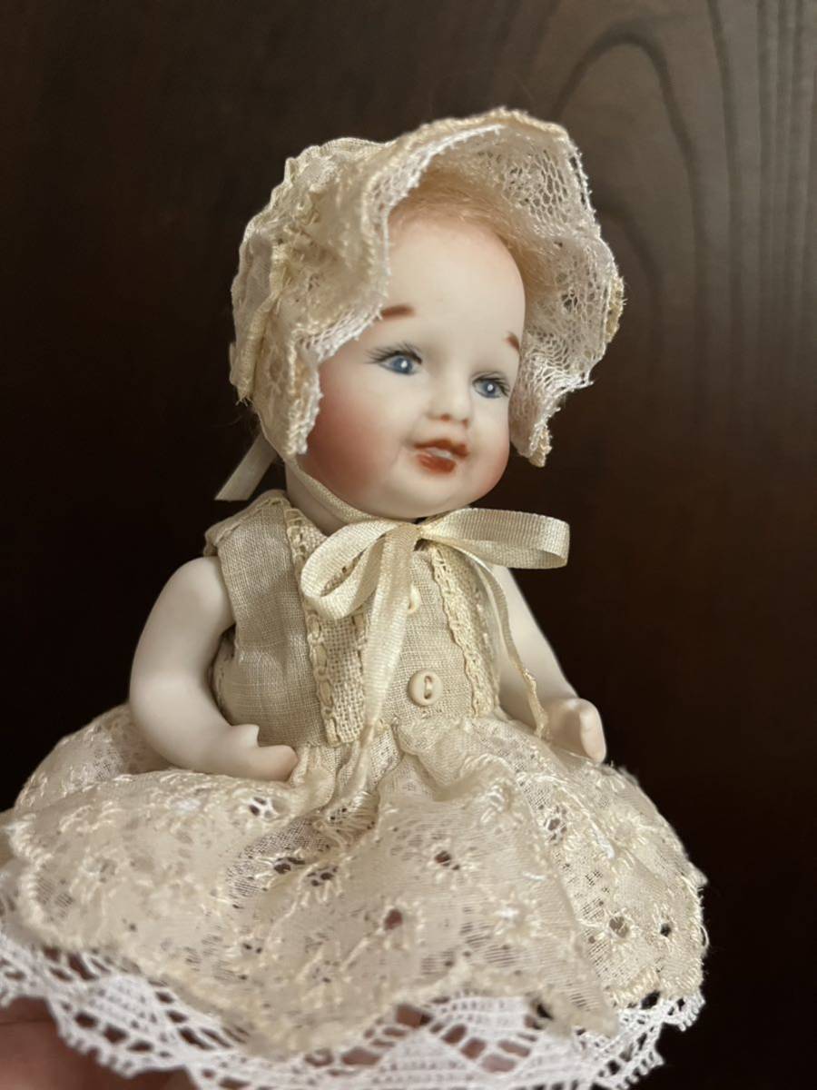 手の平サイズの赤ちゃん＆ミニベア　オールビスクベイビー　13㎝　ビスクドール　アンティークドール 人形 レトロ