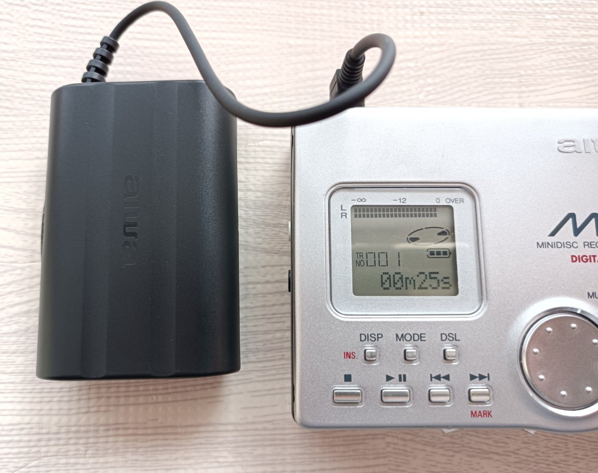 AM-F7|AIWA ポータブルMDプレーヤー AM-F7 シルバー|中古品 AM-F7|AIWA ポータブルMDプレーヤー AM-F7 シルバー|中古品
