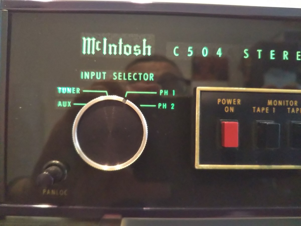 ◆ マッキントッシュ C504 プリアンプ ／McIntosh◆中古動作品　本体美品です　※ウッドケース付（パンロック有）　　　　_画像2