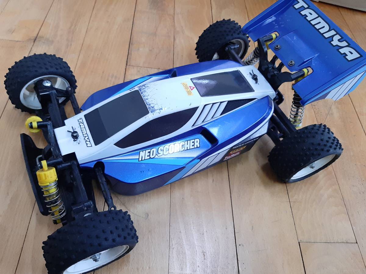 田宮 RC ネオスコーチャー 4WD ラジコン フルベアリング化 トルクチューンモーター プロポ バッテリー３本付き_画像2