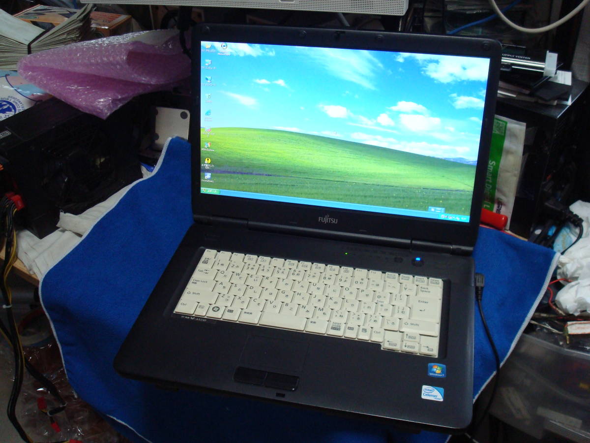 Windows XP FUJITSU 15.6インチLED液晶パネル Intel 900 2.20GHz メモリ2GB HD250GB(新) FMV-A8290 訳あり 送料無料_画像1