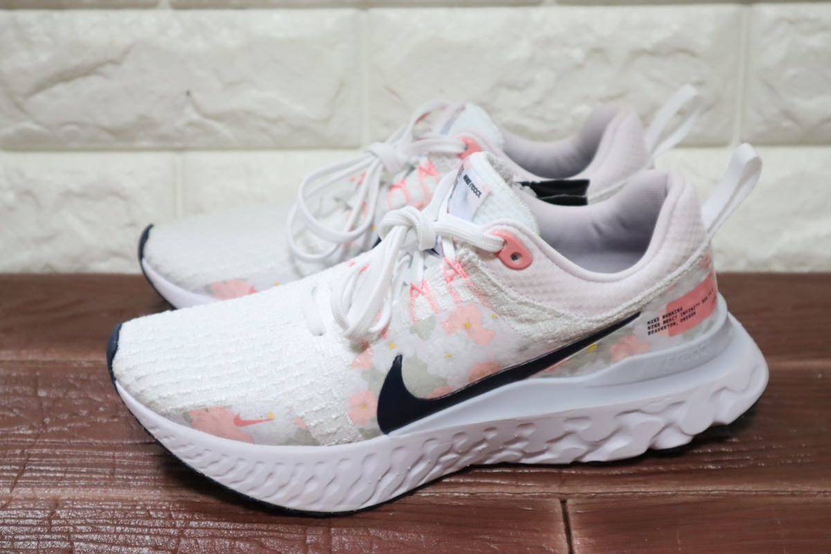 新品 24㎝ NIKE ナイキ W REACT INFINITY RUN FK 3 PRM 新品 24㎝ NIKE ナイキ W REACT INFINITY RUN FK 3 PRM