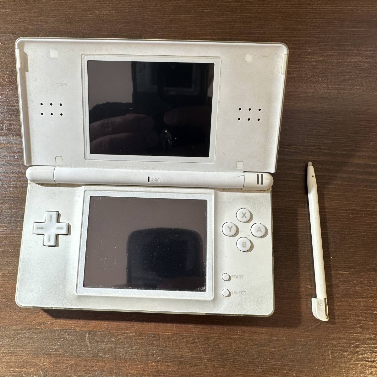 任天堂 NINTENDO DSlite 桃太郎電鉄ソフト付き_画像1