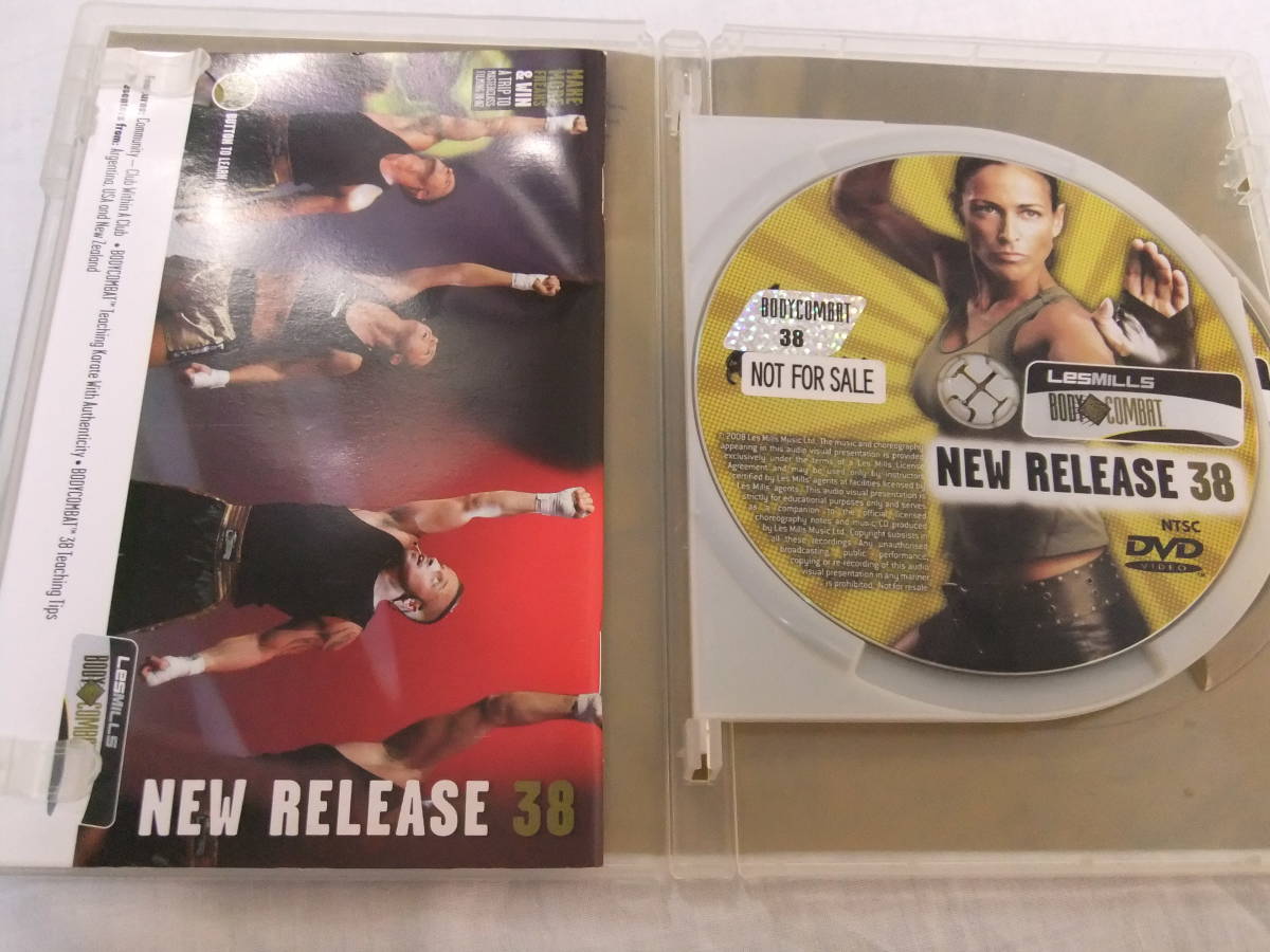 再生良好 【貴重】 レスミルズ ボディコンバット 38 DVD CD コリオシート 3点セット ■コレクションにも■ Lesmills BodyCombat_画像2