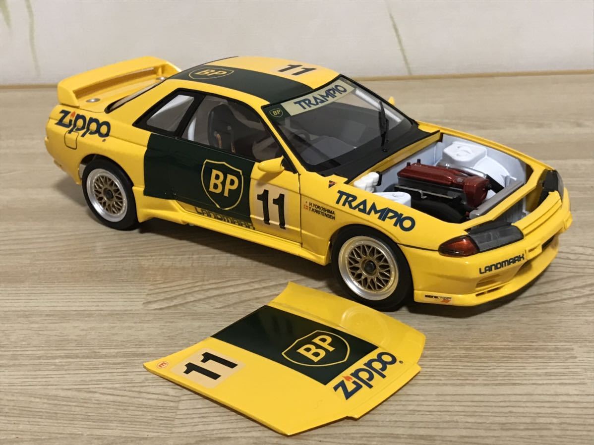  free shipping 1/24 engine attaching plastic model final product BP oil tiger mpio Skyline GT-R R32 OIL TRAMPIO SKYLINE RB26DET RACING CAR