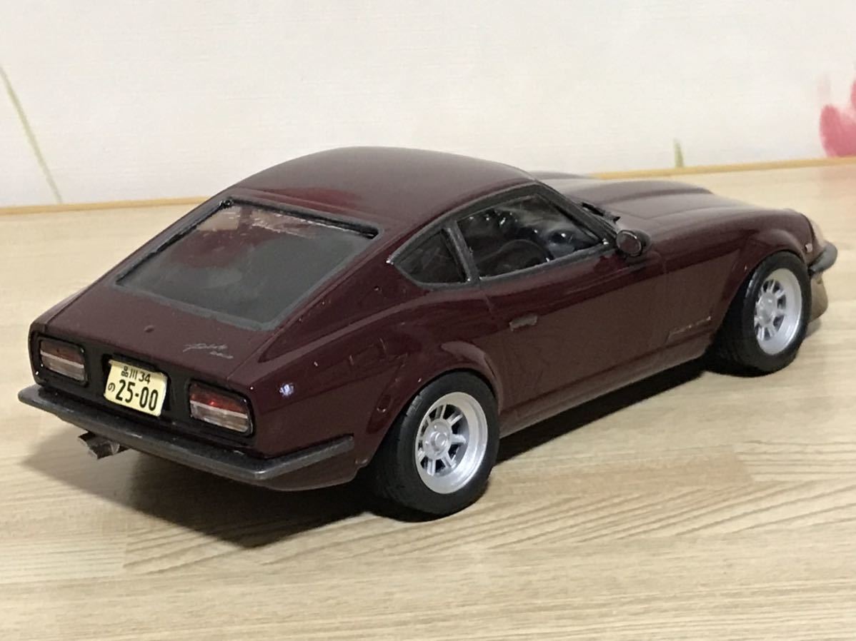 送料無料　1/24 シャコタン仕様　プラモデル完成品　日産 フェアレディZ 240ZG 旧車 街道レーサー マルーン NISSAN FAIRLADYZ