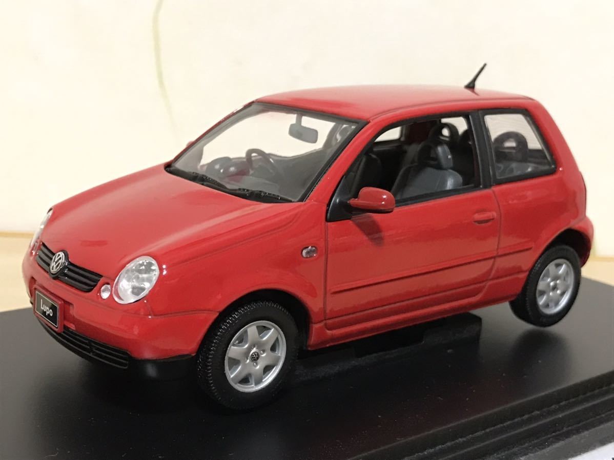 送料無料　当時物　1/24 フォルクスワーゲン　ルポ　カラーサンプル　ミニカー　VOLKSWAGEN Lupo DESING
