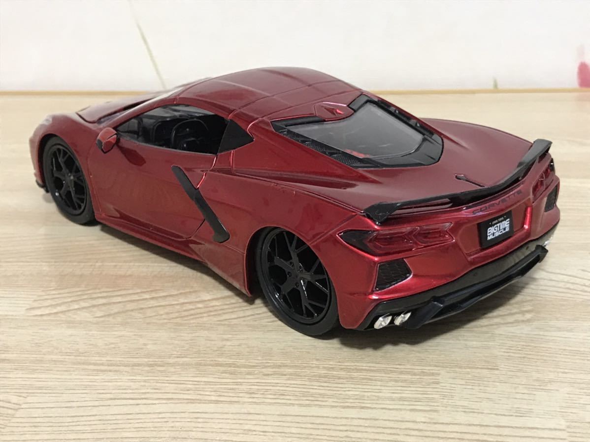 送料無料　1/24 JADA TOYS シボレー　コルベット　スティングレイ　ミニカー　CHEVROLET CORVETTE STINGRAY 2020_画像8