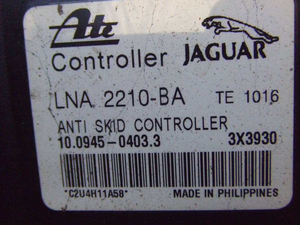 * Jaguar X300 XJR ABS unit actuator controller LNA2210BA * JLFA