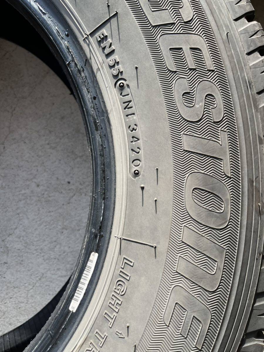 ブリヂストン スタッドレス　ブリザックVL1 195/80R15 107/105 4本ハイエース、キャラバン_画像10