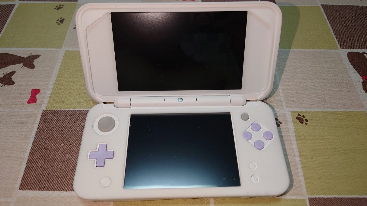 Newニンテンドー2DS LL ホワイト×ラベンダー【セット商品 Newニンテンドー2DS LL ホワイト×ラベンダー【セット商品