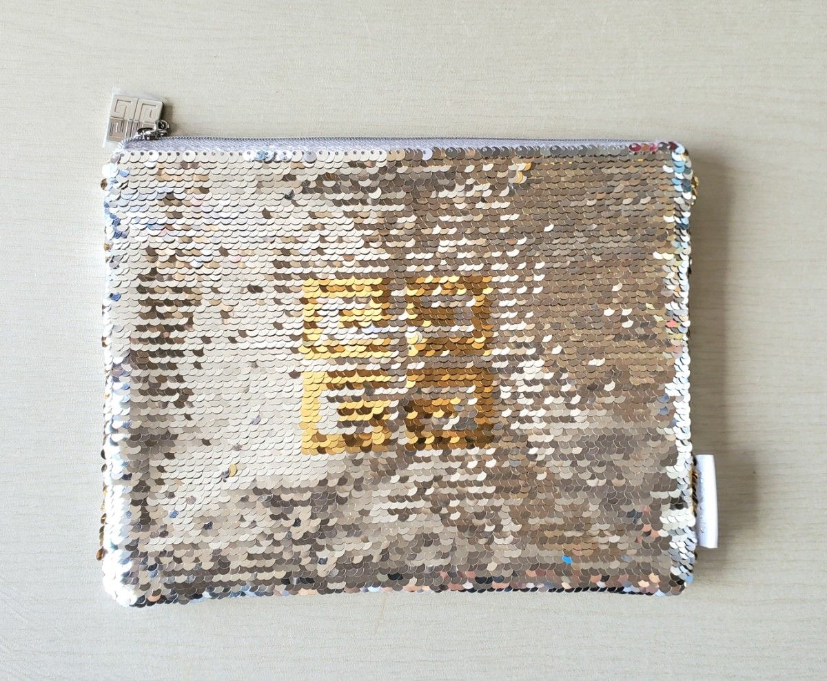 ジバンシイ ホリデーポーチ GIVENCHY TROUSSE NOEL HOLIDAYS