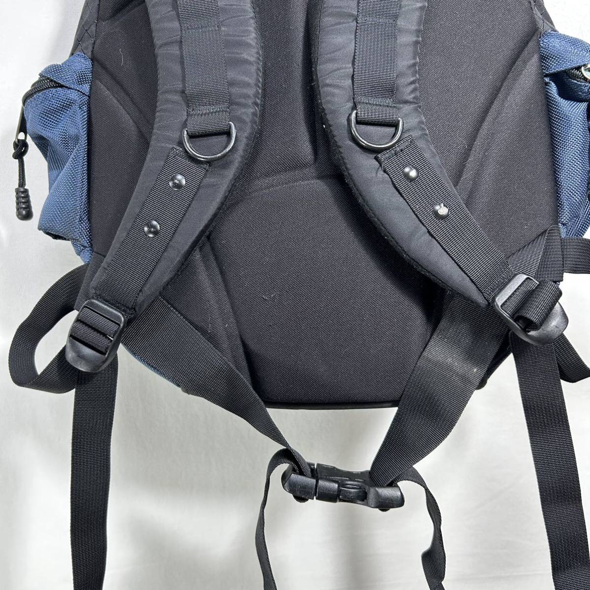 ■ ビンテージ OAKLEY ICON 1.0 BACKPACK オークリー アイコン バックパック リュック バッグ BAG 古着 ネイビー ブラック Y2K テック系 ■_画像7