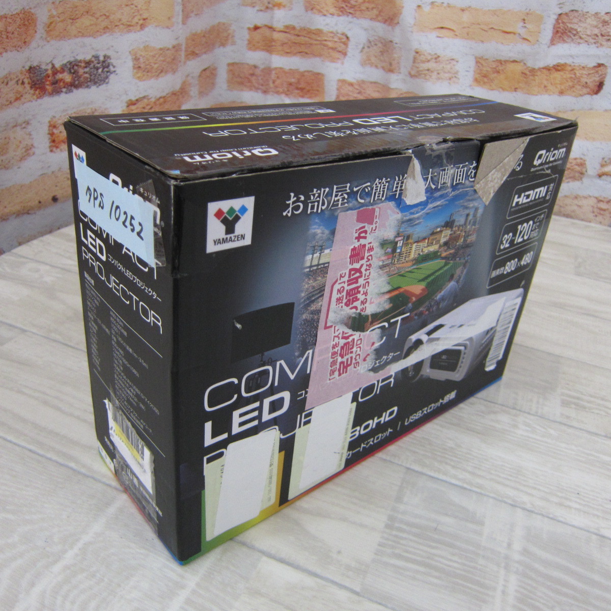 10252PS23【未使用】山善 キュリオム プロジェクター 3900 10252PS23【未使用】山善 キュリオム プロジェクター 3900