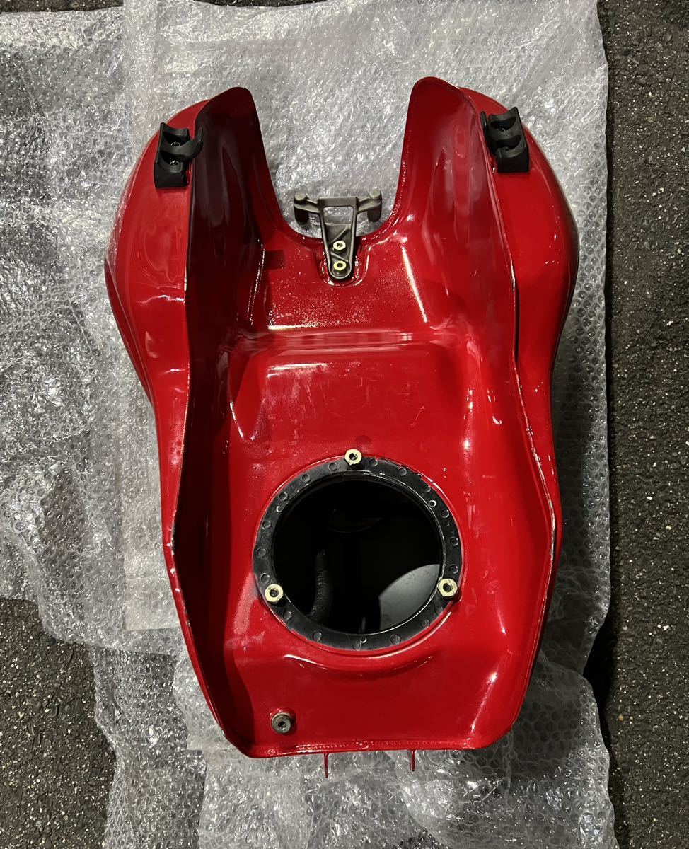 Ducati st4 ガソリンタンク タンクの画像5