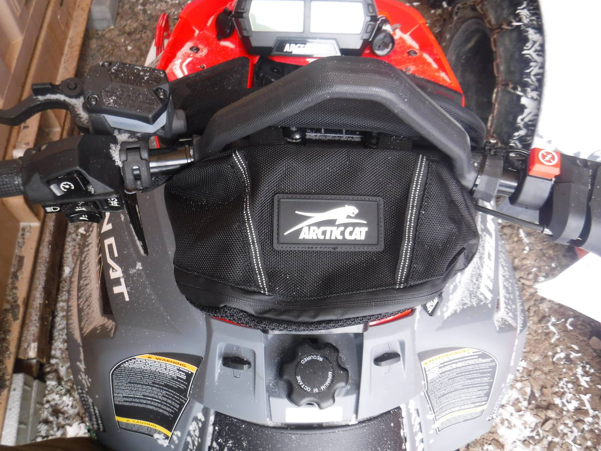 即納　Arctic Cat 純正 ハンドルバーバッグ 770 05-24 M7 M8 M1000 M1100 M9000 M800 M8000 M6000 alphaone　バック　バッグ_画像3