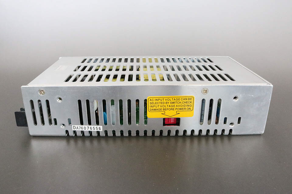 * secondhand goods switching regulator DC5V 200W S-210-5 (MEAN WELL) control number [F2-A0005]*