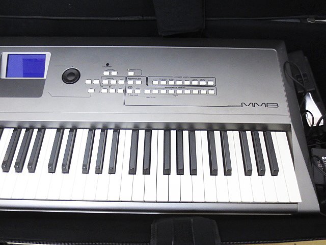 ∞ YAMAHA ヤマハ MUSIC SYNTHESIZER MM8 ミュージックシンセサイザー GATOR 88鍵用キーボードケース付 現状品 □H8_画像4