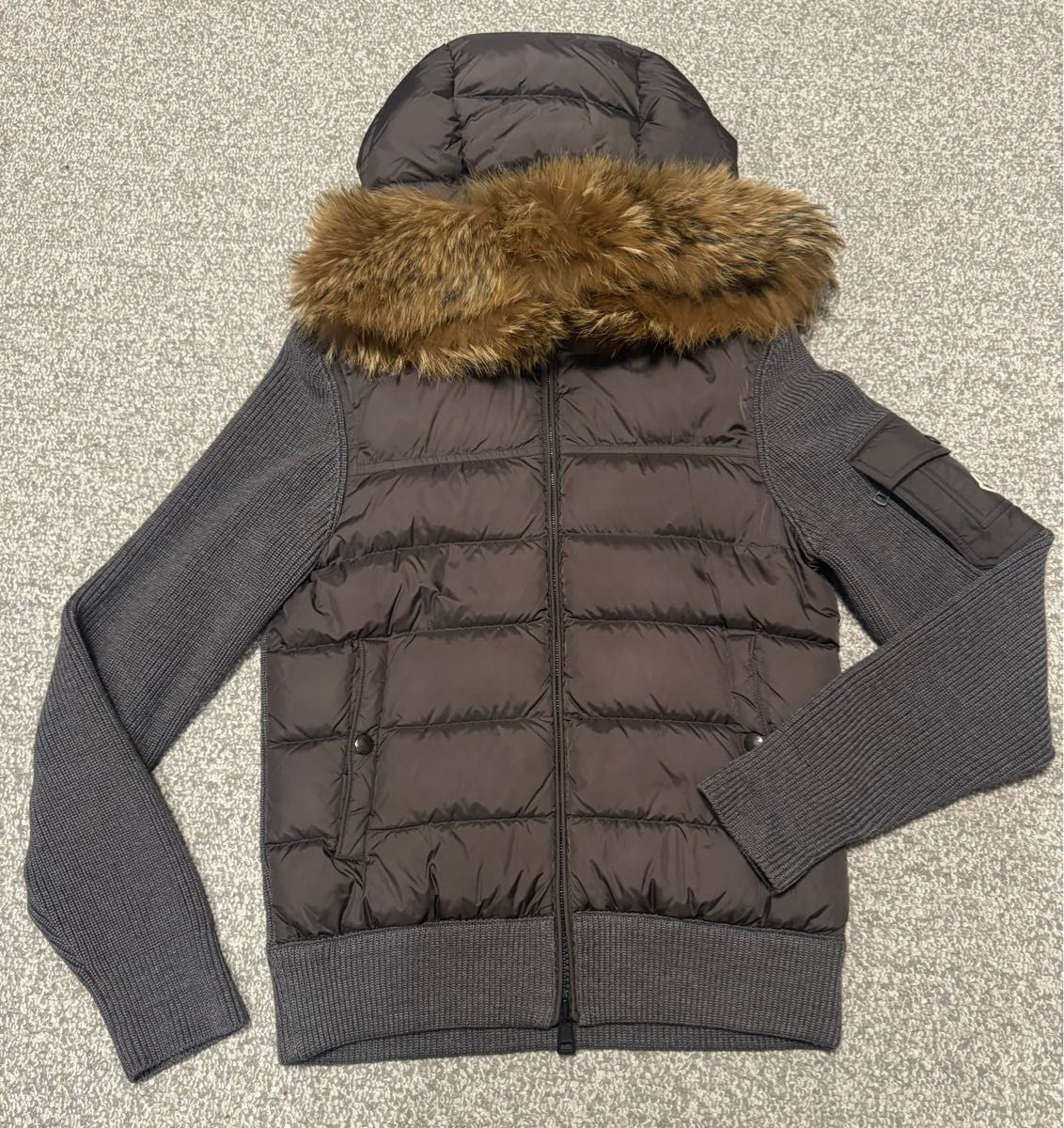 希少Sサイズ【Moncler】モンクレールニットダウン　フード・ファー付き美品